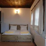 Maison d'hôtes Bazoteva House