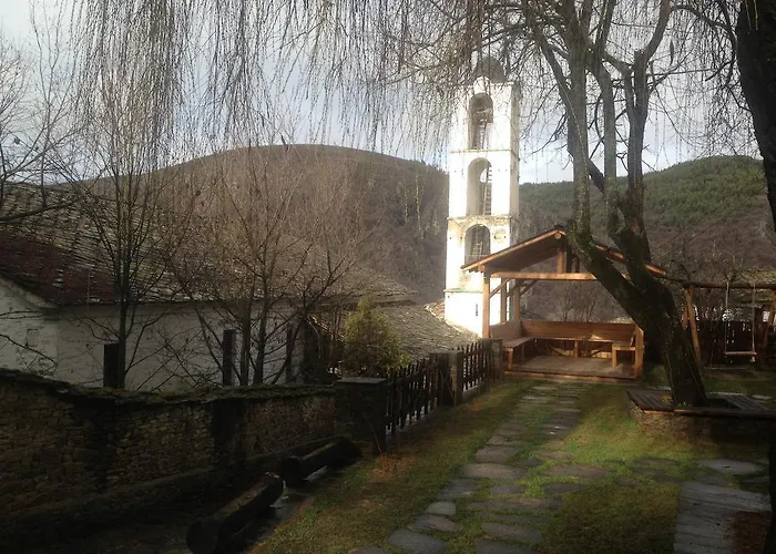 Guest house Bazoteva House 3*